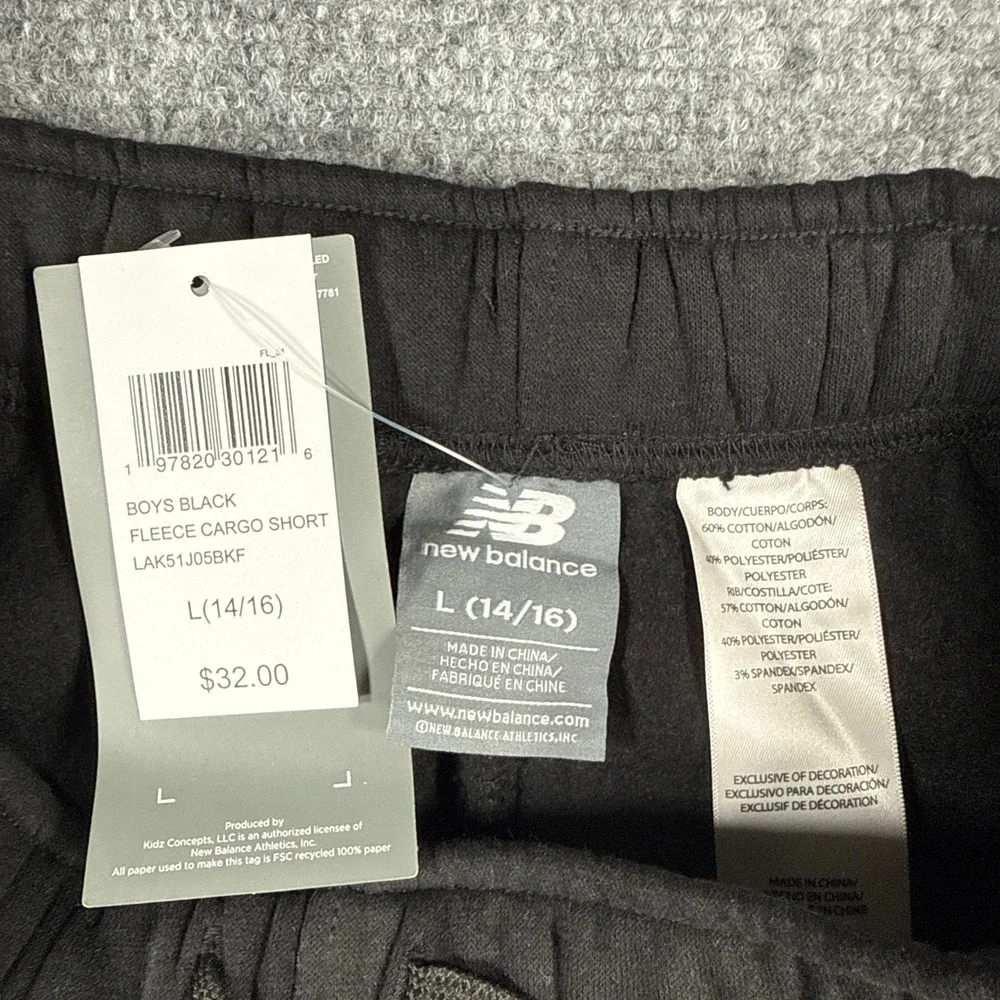 New Balance Boys Large 14/16 Black Fleece Cargo Shorts NWT